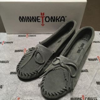 ミネトンカ(Minnetonka)の【新品】ミネトンカ ◆スエード モカシン 希少色 人気(スリッポン/モカシン)