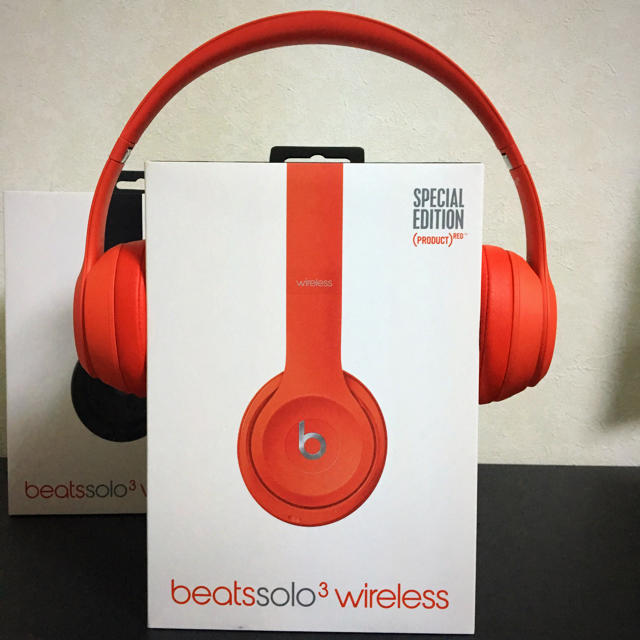 red wireless beats solo 3