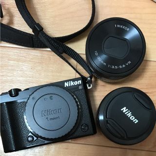 ニコン(Nikon)のnikon 1 j5 ダブルレンズキット(ミラーレス一眼)