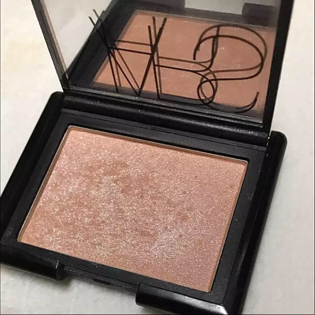 NARS(ナーズ)のNARS ハイライティング ブラッシュ 5133 5131N コスメ/美容のベースメイク/化粧品(フェイスカラー)の商品写真