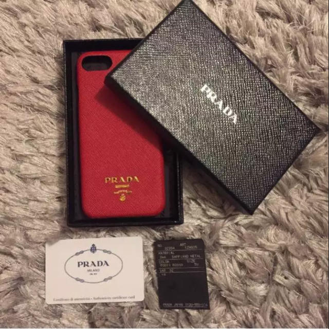 PRADA(プラダ)のプラダiPhoneケース スマホ/家電/カメラのスマホアクセサリー(iPhoneケース)の商品写真