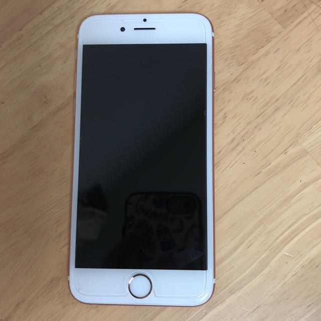 iPhone 6s Rose Gold 64 GB Softbank スマホ/家電/カメラのスマートフォン/携帯電話(スマートフォン本体)の商品写真