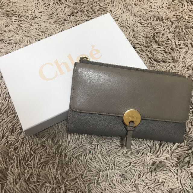 Chloe グレージュ 長財布