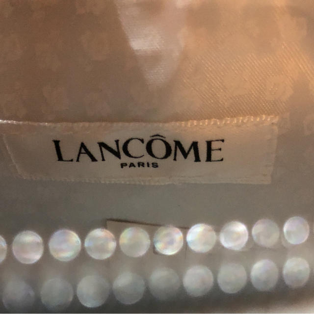 LANCOME(ランコム)の新品 未使用 ランコム ポーチ 白 レディースのファッション小物(ポーチ)の商品写真
