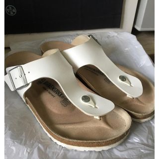 ビルケンシュトック(BIRKENSTOCK)のBirkenstock サンダル 白(サンダル)