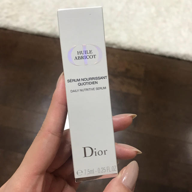 Dior(ディオール)の新品未使用《dior》ネイルエッセンスオイル コスメ/美容のネイル(ネイルケア)の商品写真