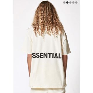 フィアオブゴッド(FEAR OF GOD)の込 M クリーム FOG ESSENTIALSロゴ Tシャツ(Tシャツ/カットソー(半袖/袖なし))