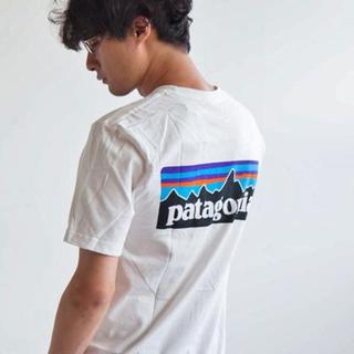 新品 S 即日発送パタゴニア 日本サイズM P6 ロゴ Tシャツ黒2018