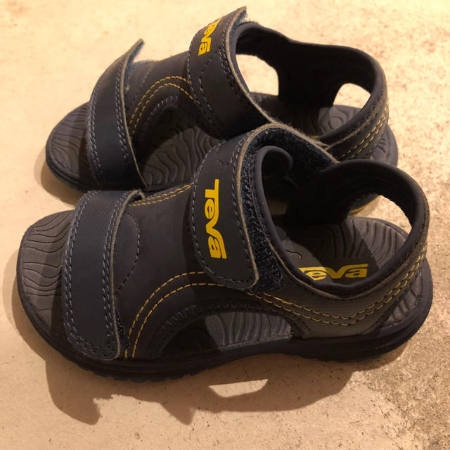 Teva(テバ)のteva サイクロン6 キッズ サンダル キッズ/ベビー/マタニティのキッズ靴/シューズ(15cm~)(サンダル)の商品写真