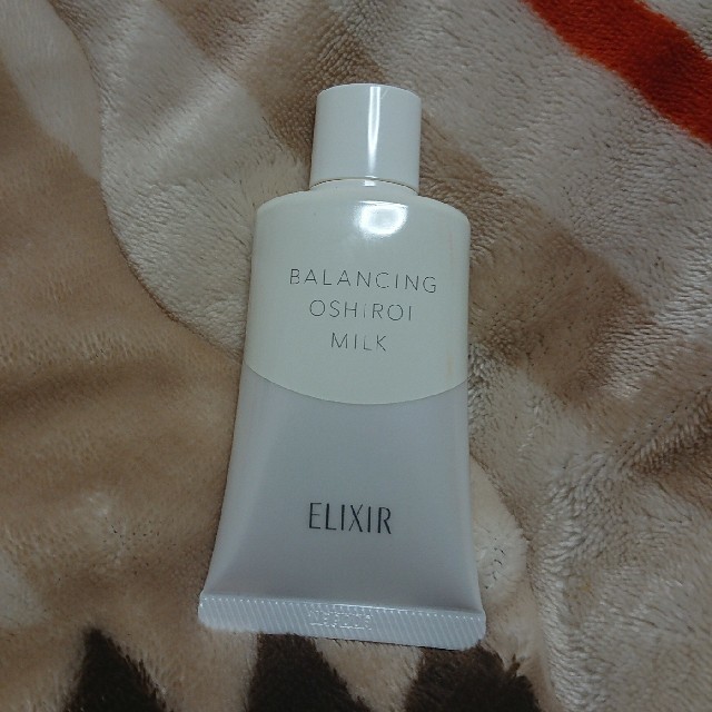 ELIXIR(エリクシール)のエリクシール ルフレ バランシング おしろいミルク

 コスメ/美容のベースメイク/化粧品(化粧下地)の商品写真