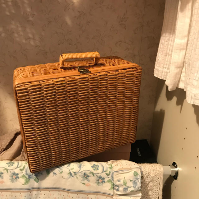 antique basket bag.