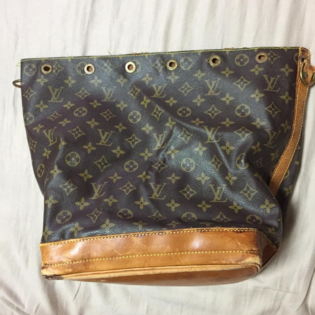 LOUIS VUITTON バッグ