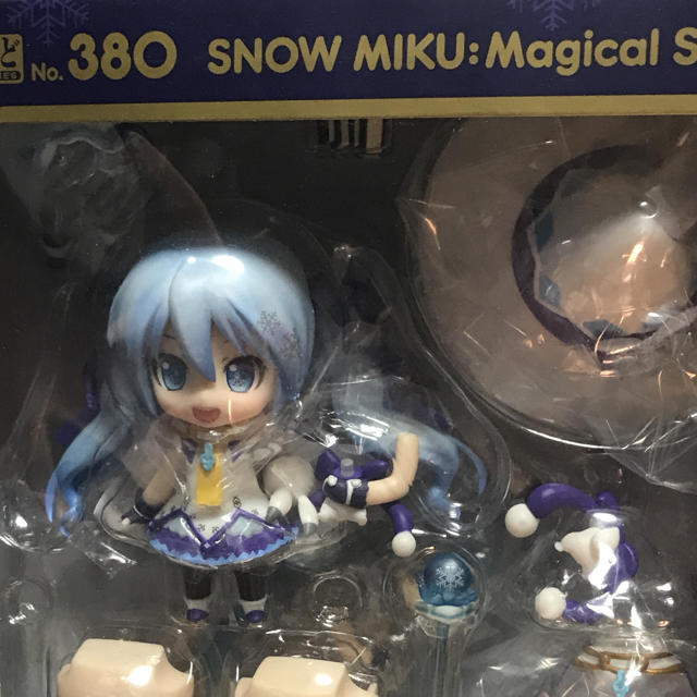 GOOD SMILE COMPANY(グッドスマイルカンパニー)の雪ミク ねんどろいど 2014 Magical Snow Ver. エンタメ/ホビーのおもちゃ/ぬいぐるみ(キャラクターグッズ)の商品写真