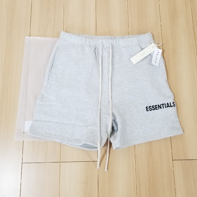 FEAR OF GOD(フィアオブゴッド)のFOG FEAR OF GOD☆Essentials Graphic Short メンズのパンツ(ショートパンツ)の商品写真