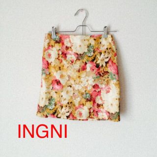 イング(INGNI)のINGNI花柄スカート♡(ミニスカート)