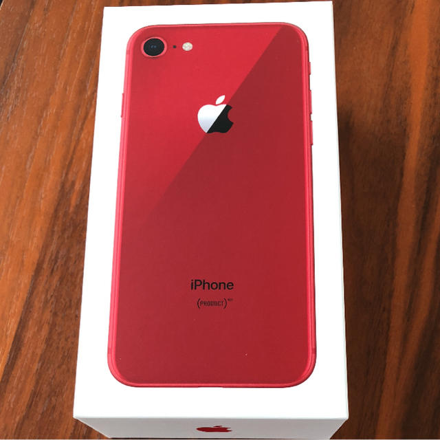 ビッグ割引 iPhone - iPhone 8  レッド６４ＧB【au】 スマートフォン本体