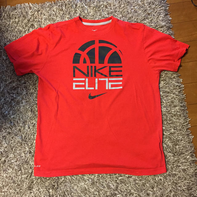 NIKE(ナイキ)のメンズ NIKE Tシャツ メンズのトップス(Tシャツ/カットソー(半袖/袖なし))の商品写真