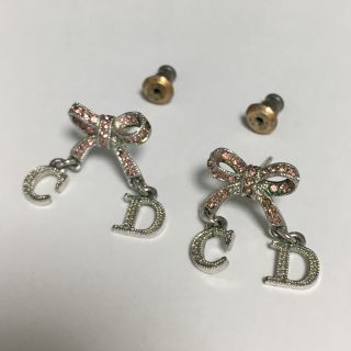 ディオール(Dior)のディオール♡リボンピアス ピンク(ピアス)