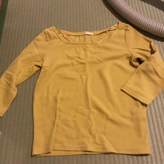 ジーユー(GU)のGU 薄い黄色 美品(Tシャツ(長袖/七分))
