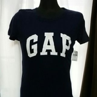 ギャップ(GAP)の新品未使用タグ付GAPロゴ入りTシャツ　半袖　ネイビーXホワイト9号綿(Tシャツ(半袖/袖なし))