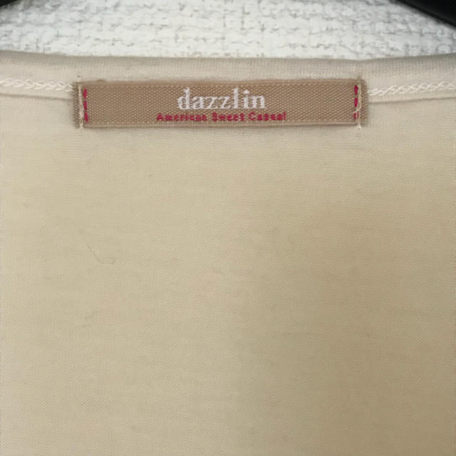 dazzlin(ダズリン)のダズリン 黒猫 パール Ｔシャツ レディースのトップス(Tシャツ(半袖/袖なし))の商品写真