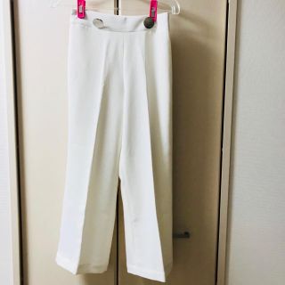 ホワイト ワイドパンツ(カジュアルパンツ)