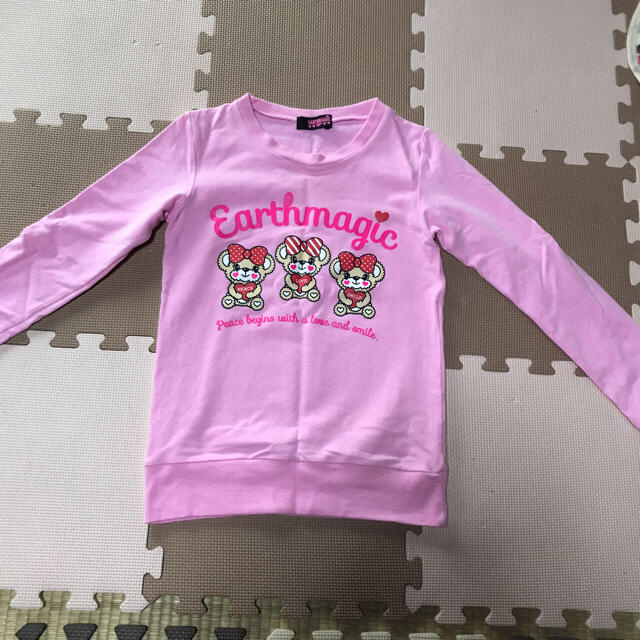 EARTHMAGIC(アースマジック)のEARTHMAGICマフィー キッズ/ベビー/マタニティのキッズ服女の子用(90cm~)(Tシャツ/カットソー)の商品写真