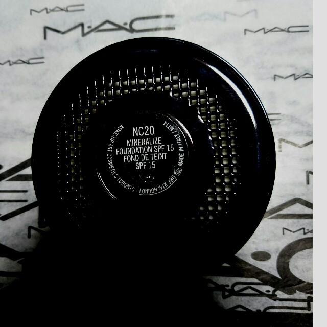 MAC(マック)のMAC ミネラライズファンデーションSPF15♪新品♪ コスメ/美容のベースメイク/化粧品(ファンデーション)の商品写真