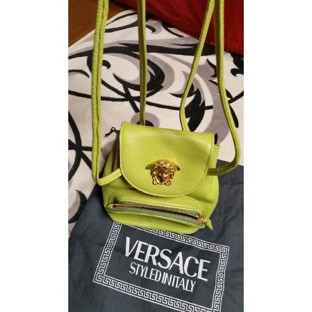 Gianni Versace(ジャンニヴェルサーチ)のヴィンテージジャンニヴェルサーチミニバック レディースのバッグ(ショルダーバッグ)の商品写真