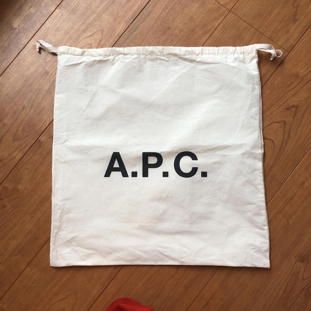 A.P.C(アーペーセー)のA.P.C. 巾着 レディースのバッグ(ショップ袋)の商品写真