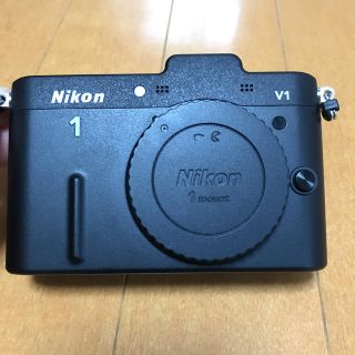 ニコン(Nikon)のニコン1V1 カメラ レンズキット(ジャンク)(ミラーレス一眼)