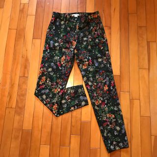 エイチアンドエム(H&M)の花柄 ボトムス パンツ ズボン カラーパンツ レディース (カジュアルパンツ)