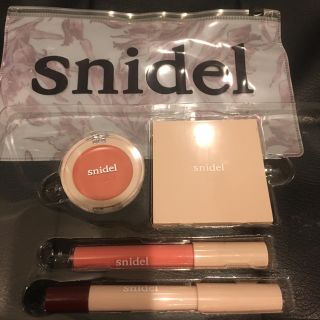 スナイデル(SNIDEL)の✴︎sweet 付録 開封済み 新品 未使用   おまけ付き(その他)