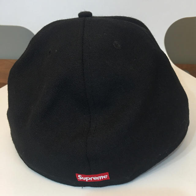 Supreme(シュプリーム)のmicさん専用 シュプリーム ニューエラ キャップ 63.5㎝ メンズの帽子(キャップ)の商品写真