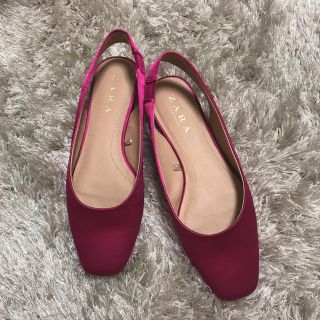 ザラ(ZARA)のZARA フラット パンプス(ハイヒール/パンプス)