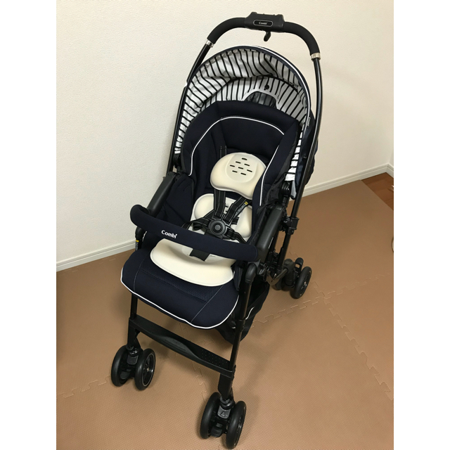 美品 送料込み!combi コンビ ベビーカー メチャカルハンディオート4