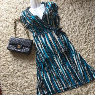 ビーシービージーマックスアズリア(BCBGMAXAZRIA)のMK様専用！美品☆BCBG MAXAZRIAワンピース伸縮性あり(ひざ丈ワンピース)