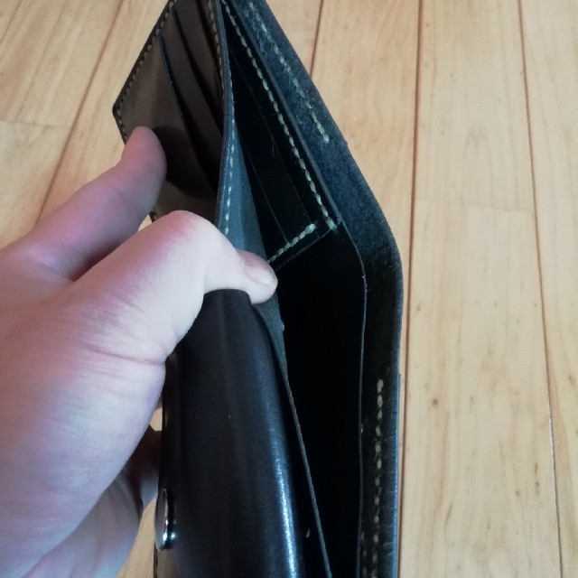 二つ折り財布　ブラック 2