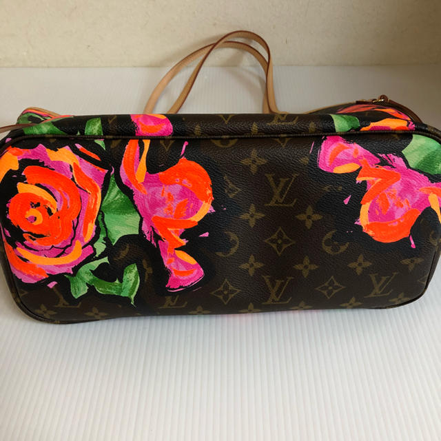 LOUIS VUITTON(ルイヴィトン)のルイヴィトン花柄 レディースのバッグ(トートバッグ)の商品写真