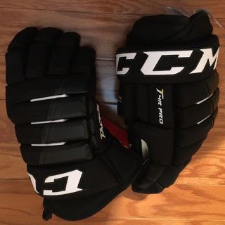 新品！CCM グローブ 4Rタックス トップグレード シニア(ウインタースポーツ)