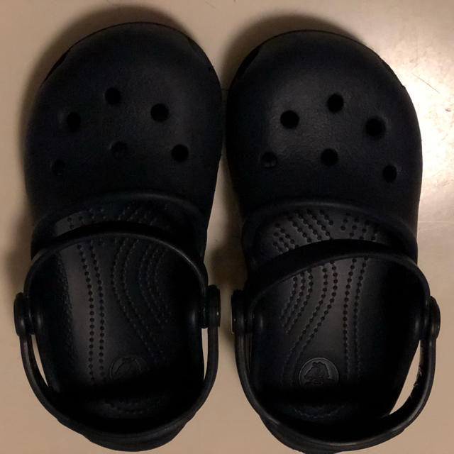 crocs(クロックス)のクロックス 17センチ キッズ/ベビー/マタニティのキッズ靴/シューズ(15cm~)(サンダル)の商品写真