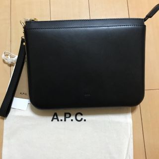 アーペーセー(A.P.C)の【ax様専用】☆アーペーセー apc クラッチバッグ ハーフムーン 正規品☆(クラッチバッグ)