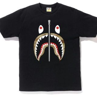 アベイシングエイプ(A BATHING APE)の送料込みsizeXXL ABATHINGAPE CAMO shark TEE(その他)