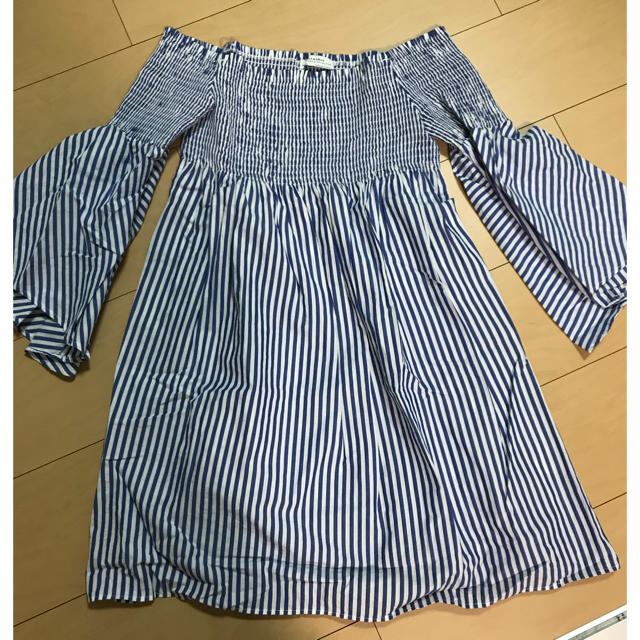 ZARA(ザラ)のZARA オフショルブラウス レディースのトップス(シャツ/ブラウス(長袖/七分))の商品写真