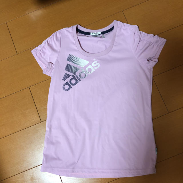 adidas(アディダス)のTシャツ レディースのトップス(Tシャツ(半袖/袖なし))の商品写真