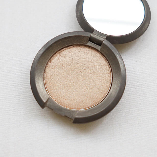 Sephora(セフォラ)のBECCA ハイライター OPAL HIGHLIGHTER  コスメ/美容のベースメイク/化粧品(フェイスカラー)の商品写真