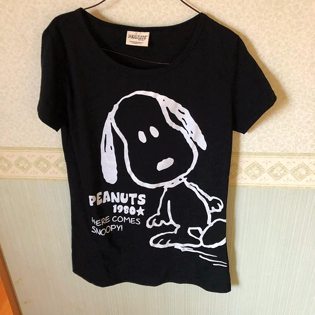 PEANUTS(ピーナッツ)のスヌーピー Tシャツ(中古) レディースのトップス(Tシャツ(半袖/袖なし))の商品写真