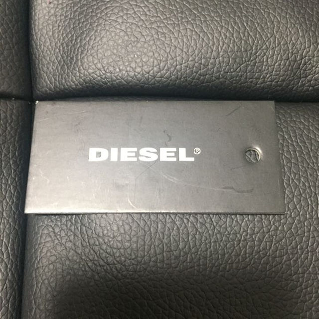 DIESEL(ディーゼル)のDIESEL 三つ折り コーラル レディースのファッション小物(財布)の商品写真