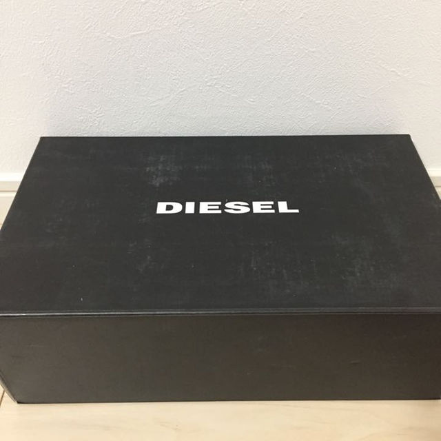 DIESEL(ディーゼル)のDIESEL ブラック ホワイト 26.5 メンズの靴/シューズ(スニーカー)の商品写真