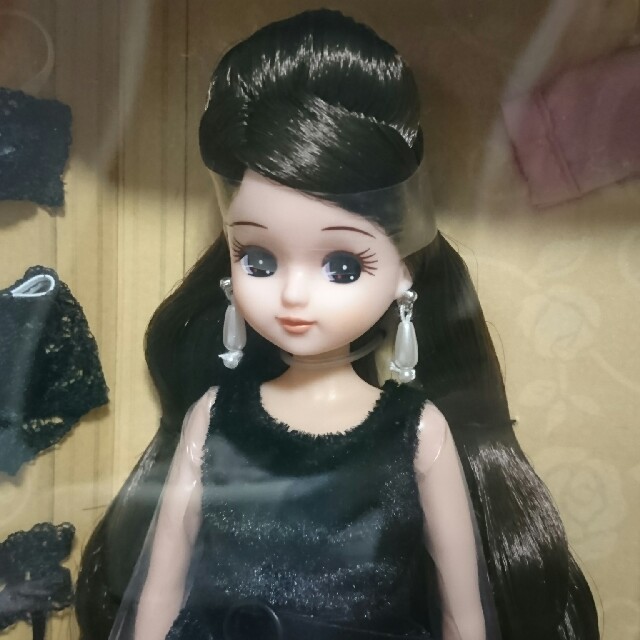 リカちゃん スタイリッシュドールコレクション ブラックショコラドレス スタイル PrmCD070fK, ぬいぐるみ/人形